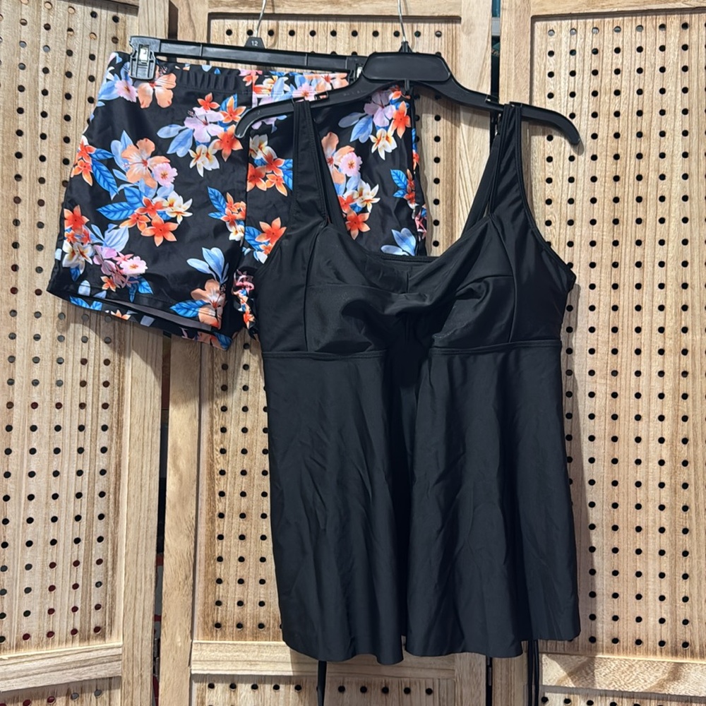 Tankini Plus Size Flowy Swimdress Tummy Control 2 Piece with Shorts - Picture 4 of 6